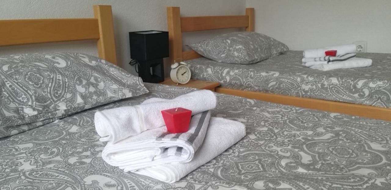 Studio Apartman Sajra Kulen Vakuf Eksteriør bilde