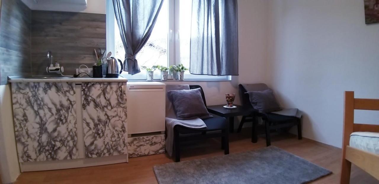Studio Apartman Sajra Kulen Vakuf Eksteriør bilde